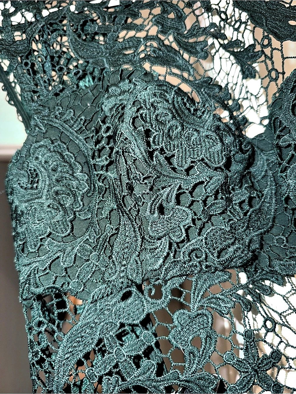 NWT Dark green bebe Lace Midi dress- Size 2 - Picture 4 of 5